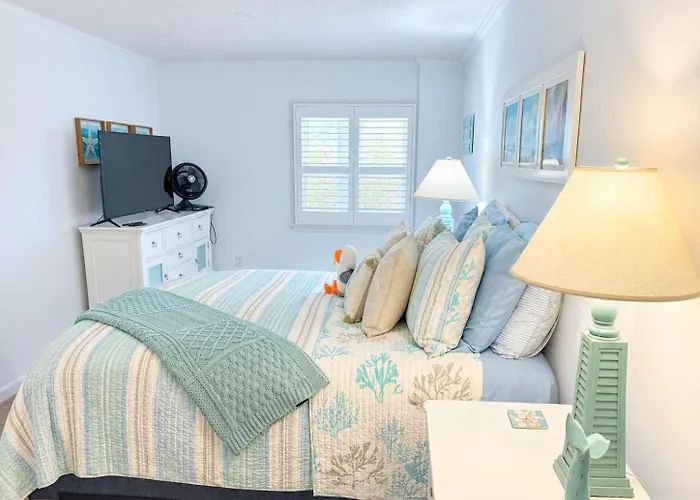 Inviting With Pool Access And Easy Ocean Fun *